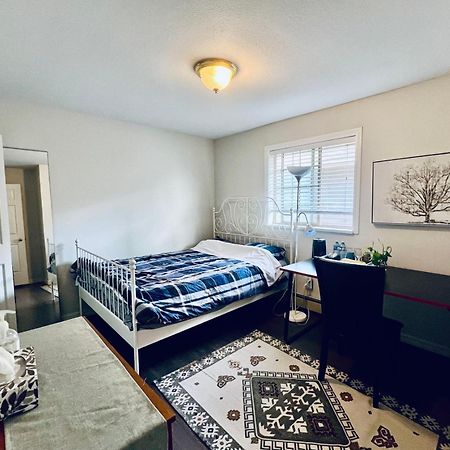 Airport Cozy Room 舒适小屋 Vancouver, Richmond,Near Yvr Extérieur photo